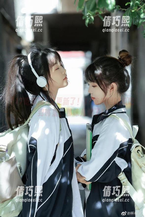 17吃瓜网 又更新了!17吃瓜网的瓜吃到嘴里,那味儿绝了!