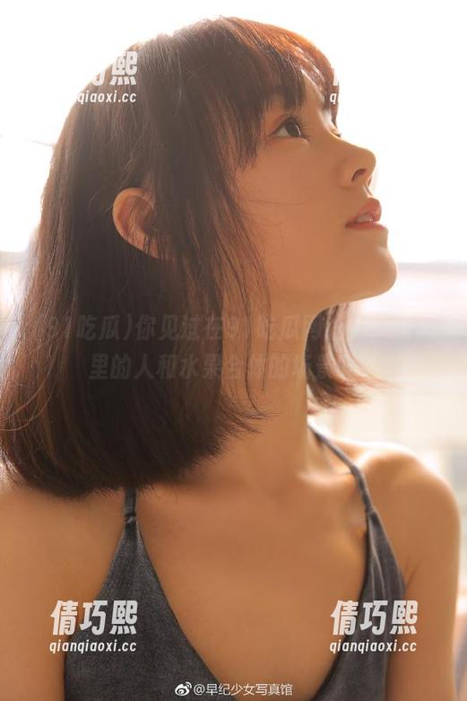 91吃瓜 你见过在91吃瓜网址上,视频里的人和水果合体的场景吗?