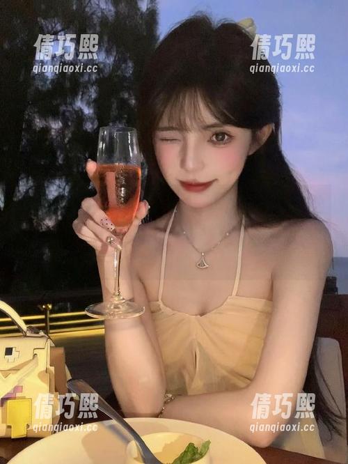 国产黑料 “国产黑料”的新功能上线,保证你永不迷路,连八卦都能顺路绕好几圈!