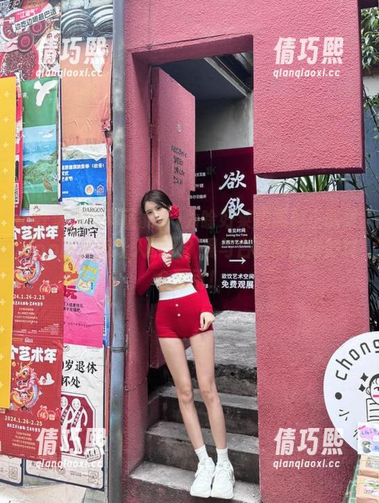好莱坞黑料正能量 为啥好莱坞黑料正能量app网页版让人沉迷?黑与白之间的微妙真会吸引!