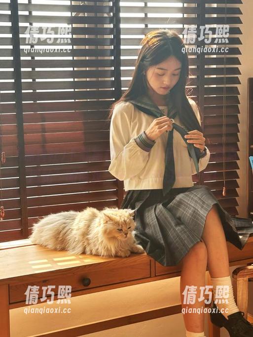 黑料社 下载黑料社,要来玩“秒速盘点网站”的游戏,床头瓜还没削完呢!