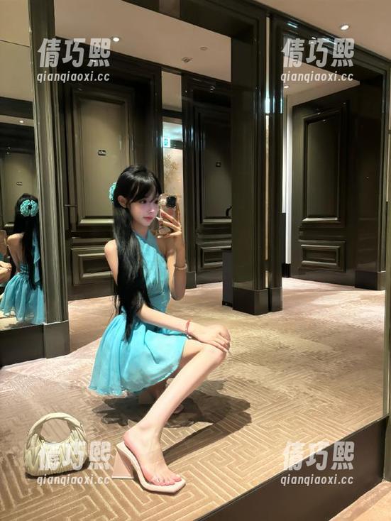 黑料社区 又是在“黑料社区”app上被老司机视频撞到,心里那个复杂啊!